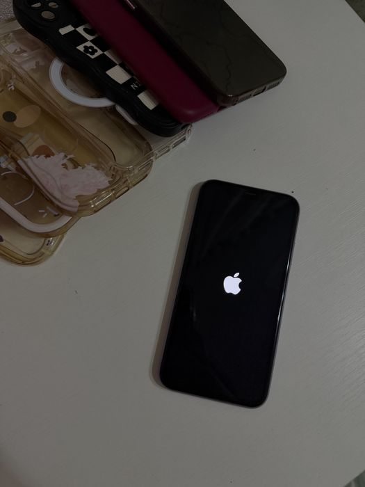 Iphone 11 128 gb, емкость 73%
