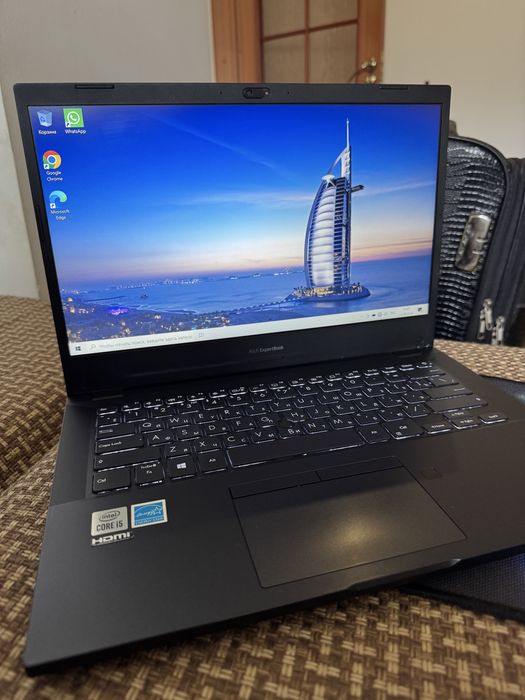 Asus Expertbook B1