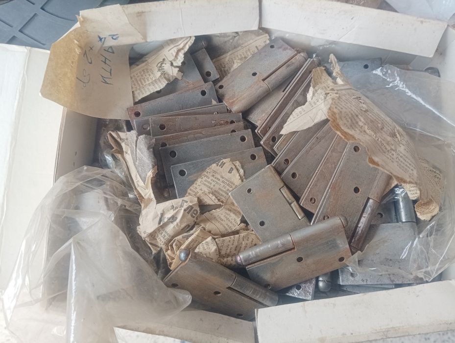 Стари панти около 70 броя