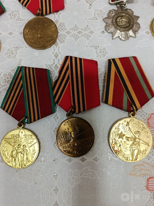 Медали СССР и Узбекистана