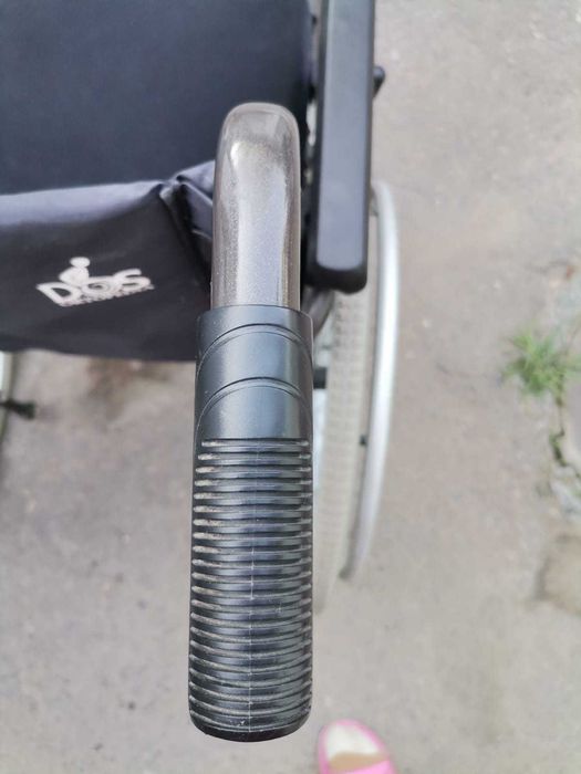 Инвалидное кресло-коляска