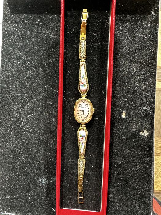 Часы Луч СССР, с финифтью