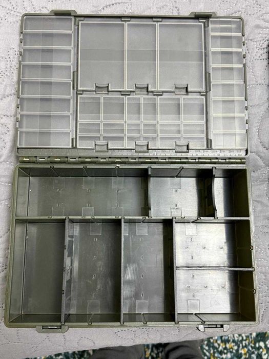 Cutie accesorii Fox Tackle Box, Medium