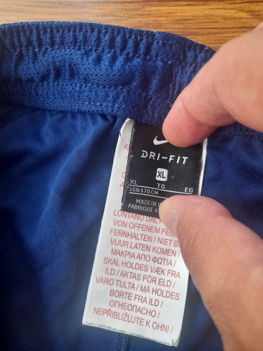 Nike Barcelona- Jordan мъжки къси панталонки S размер.