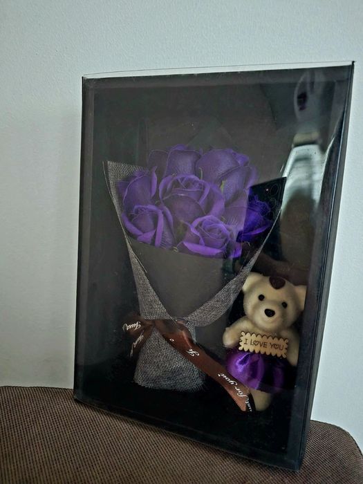 Букет с рози и мече