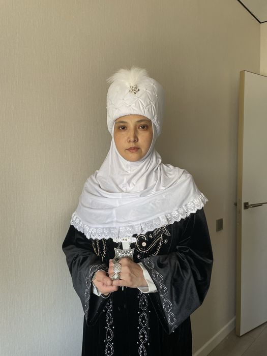 Кимешек, шапан толық образ прокат