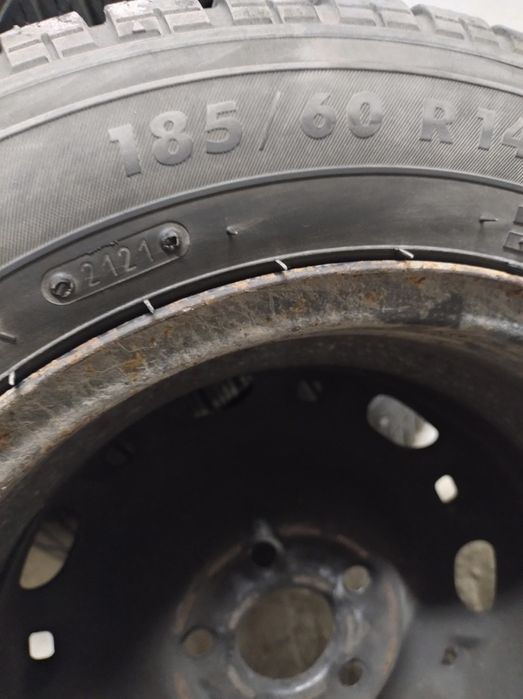 Зимни гуми 14ки с железни джанти 5/100 (6J ET38/ц.от.57,1)+ Подарък та