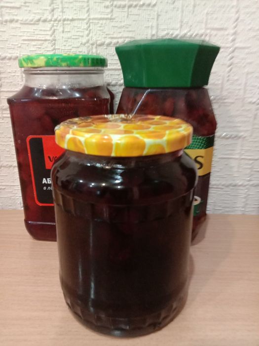 Варенье смородиновое, клубничное