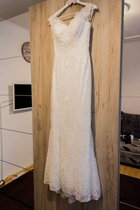 Rochie de mireasa lucrata manual in Chisinau