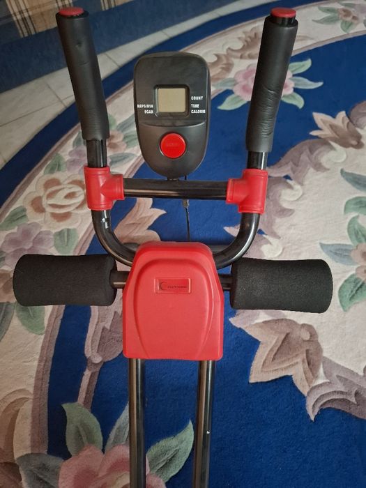 Vând aparat fitness pentru abdomen