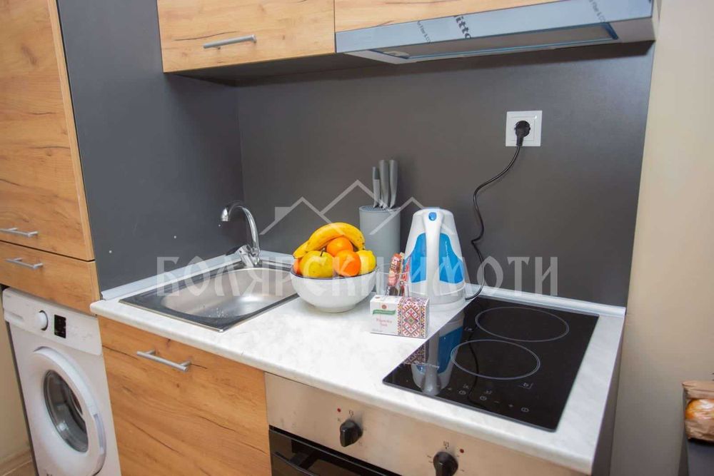 Дава се под наем Едностаен апартамент в Велико Търново, Бузлуджа - 24 кв.м за 204 € - Снимка #2