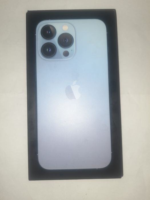 Кутия за Iphone 13 oro Iphone 16 pro лот