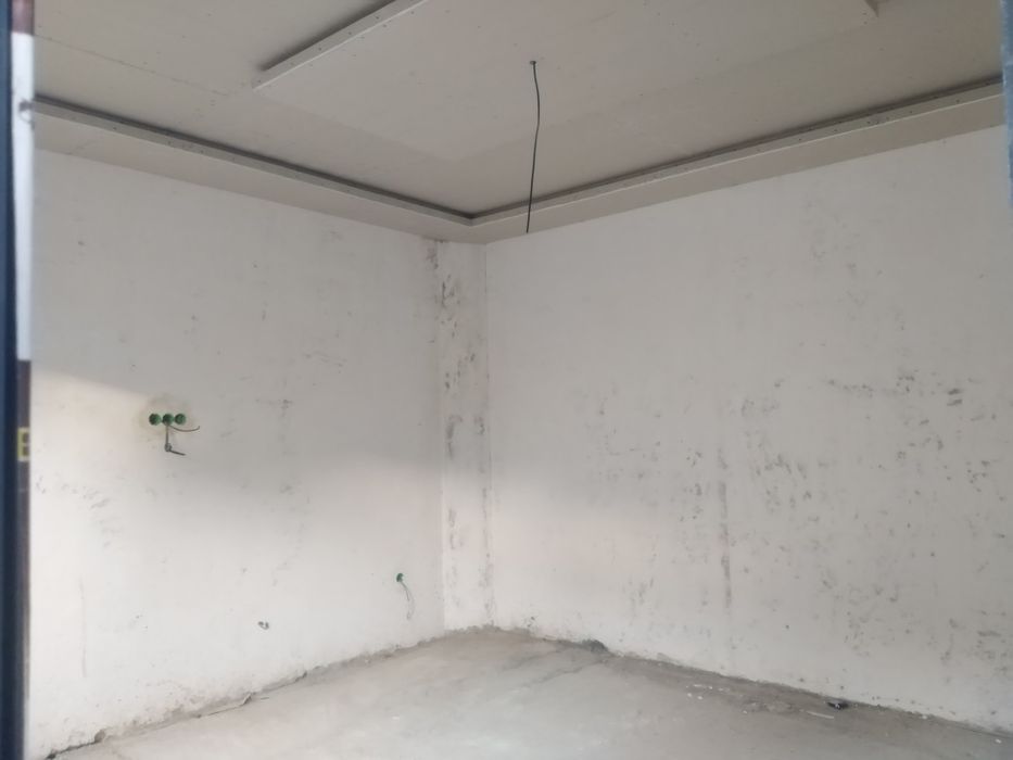 46000у.е Назарбек катта Итфо 2 сотик 5 хона Каробка 80 % биткан