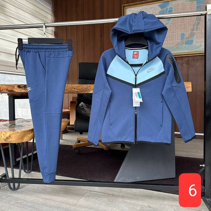 Trening pentru copii unisex Nike tech