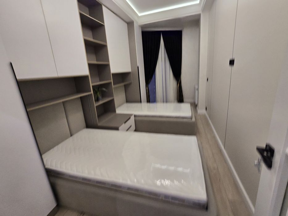 Fargona shaxar yangi markaziy  bank oldida 3 xonalik luks uy sotiladi