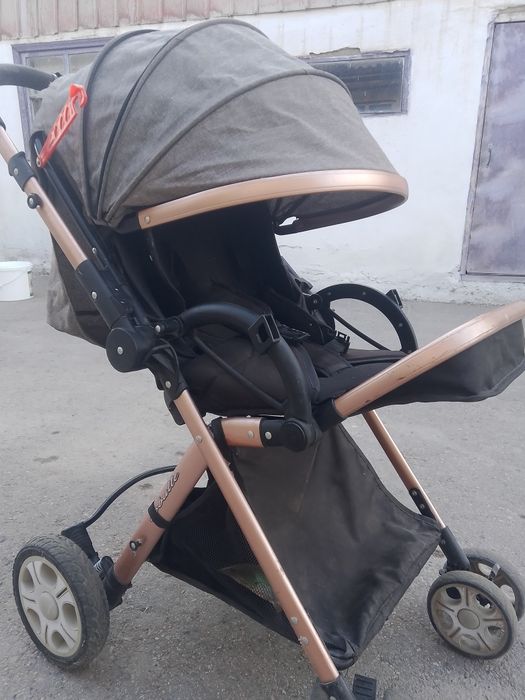 Продам коляску в хорошем состоянии