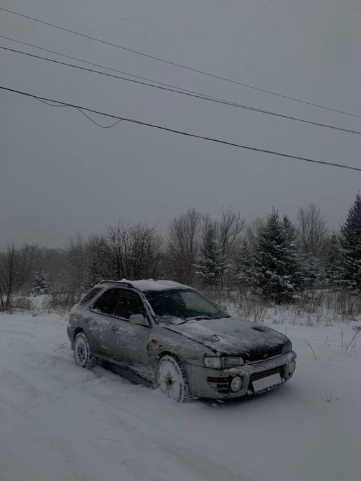 Продам машину subaru impreza 1995