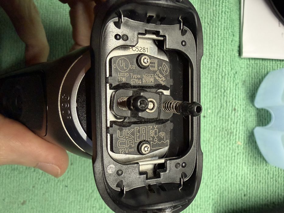 BRAUN Series 7 72-C7200cc електрическа самобръсначка с почистваща