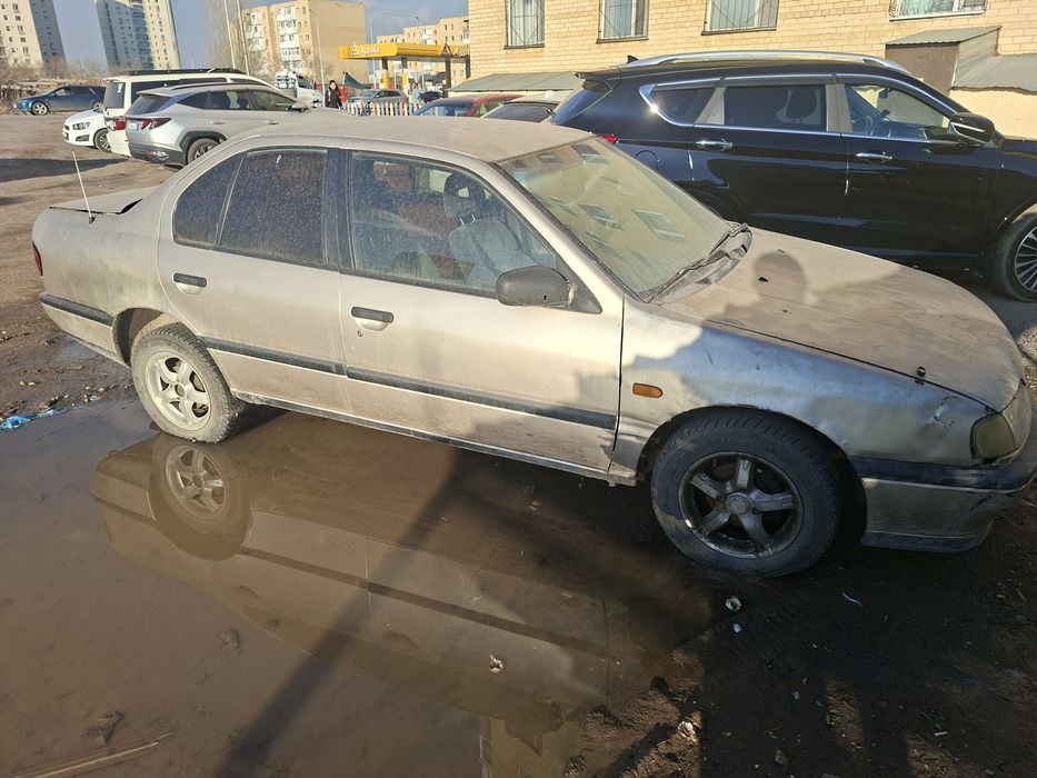 Nissan primera p10