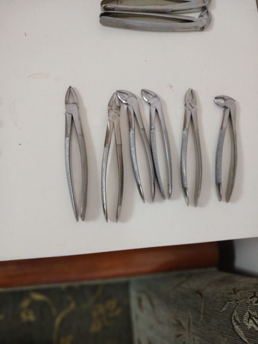 Щипцы для удаления зубов