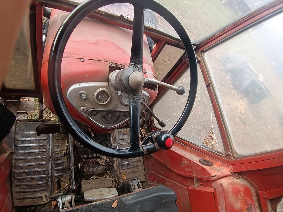 Vând zetor 5511.