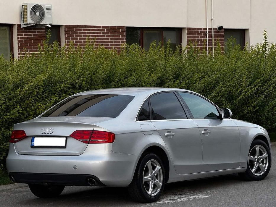 Audi A4 Limousine / S line  / 8 trepte / Led / Navi