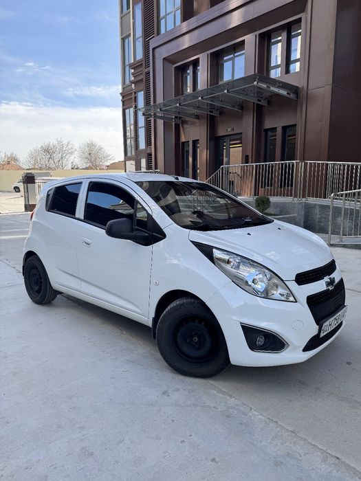 Spark 2015 2 pozitsa
Udar yoo kraskalari bor
Balonlari zor
Benzinasos