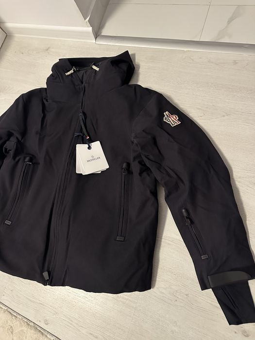 Geaca Moncler ski fabricata in Romania 2025