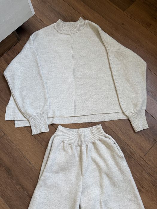 Бежов плетен комплект