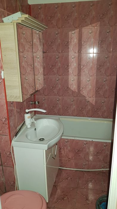 Vand garsoniera zona Robea