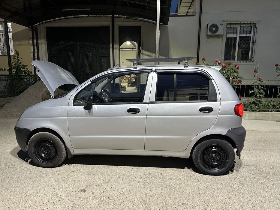 Matiz 2002 yil metan bor sotiladi