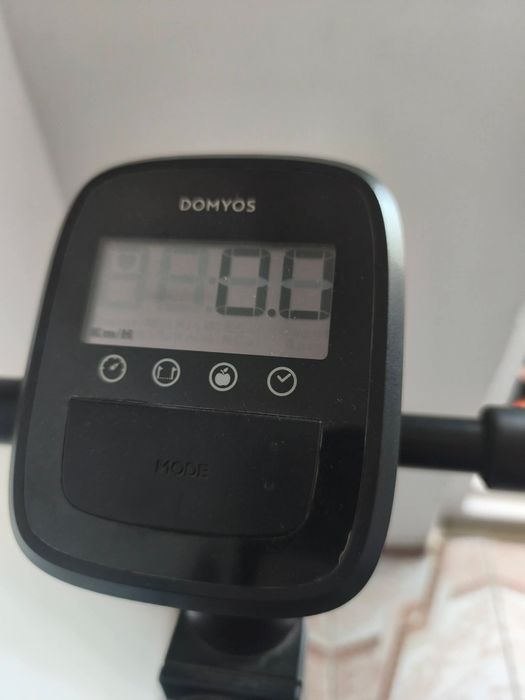Vand bicicleta fitness noua