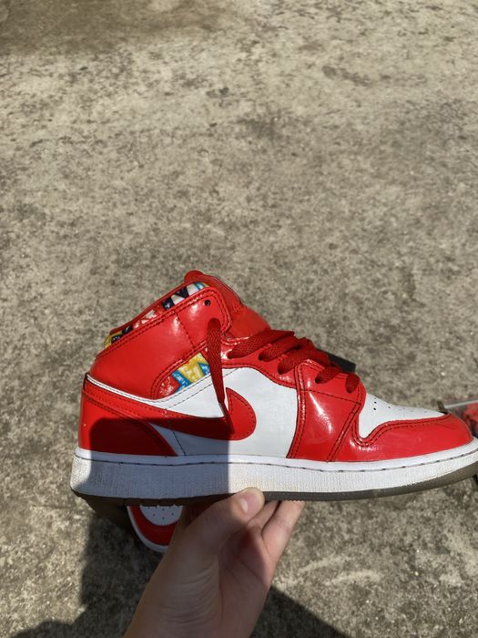 Air Jordan 1 Mid SE Barcelona