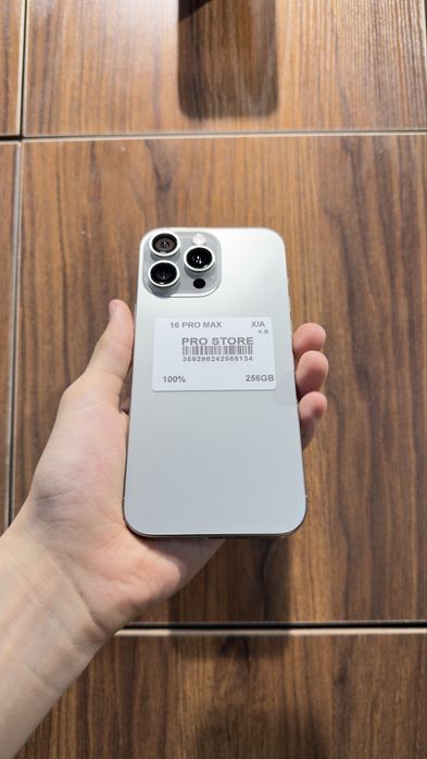 iphone 16 Pro Max 256 100% Natural