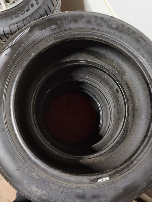 Продам шины на камри