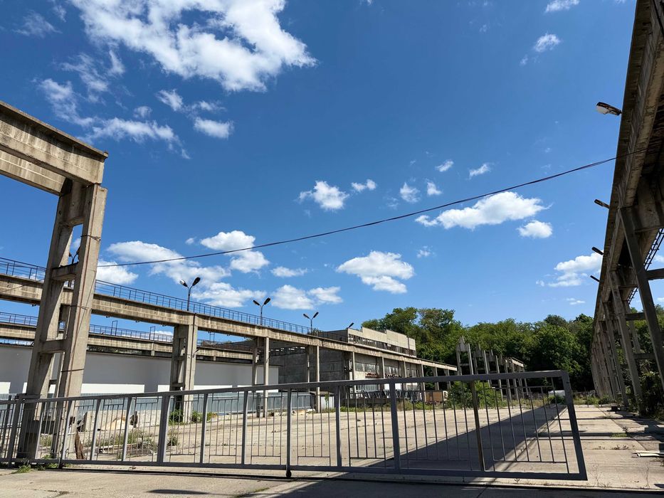 Открит склад  под наем