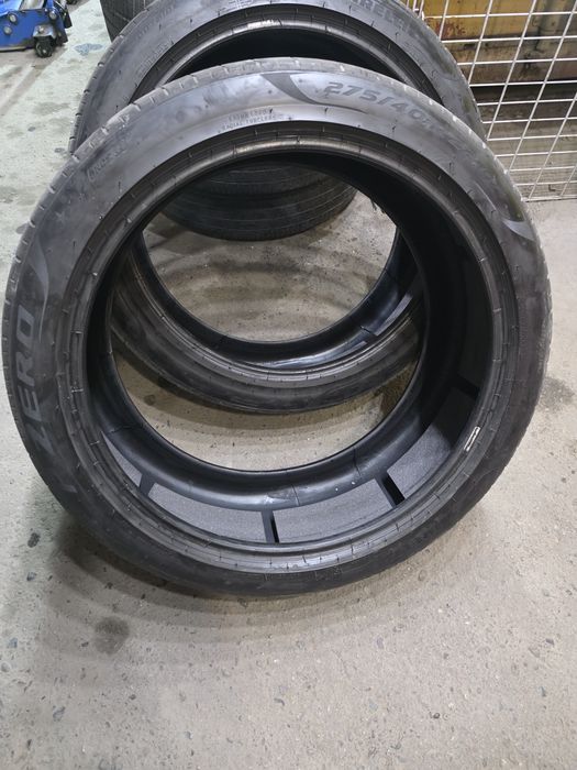 Резина Pirelli 275/40 R22