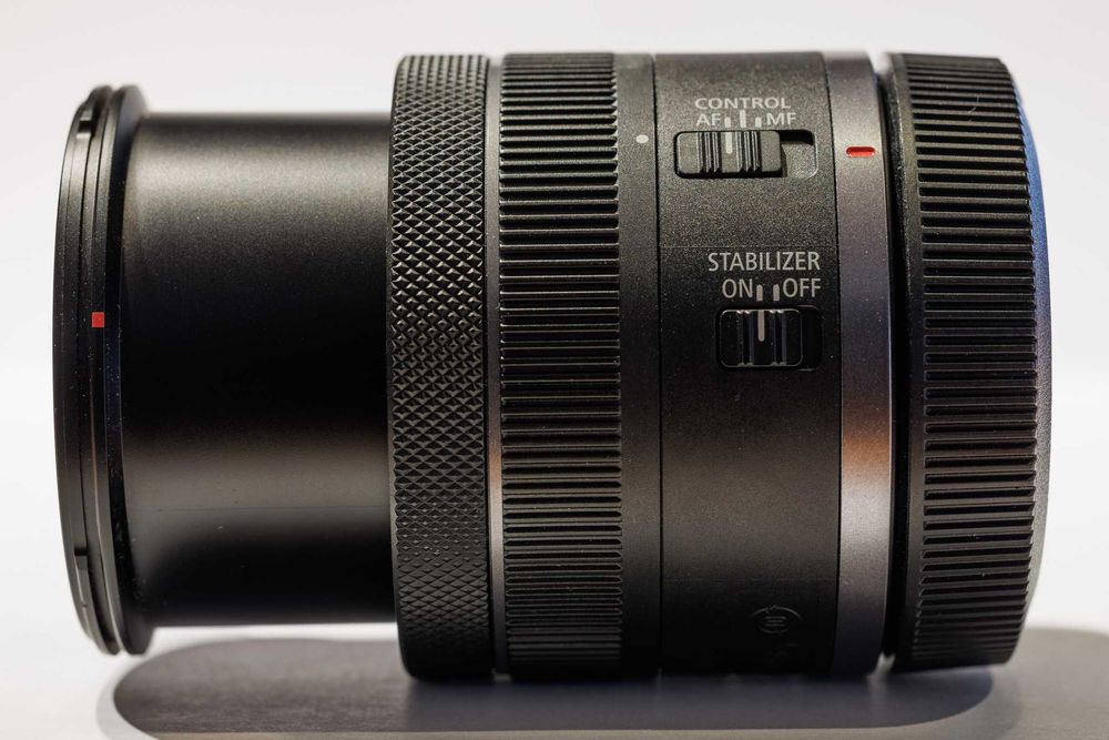 обектив Canon RF 24-50mm f/4.5-6.3 IS STM