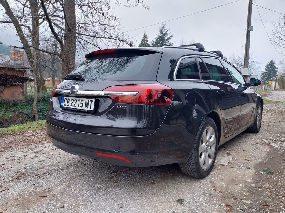 Продавам опел инсигния