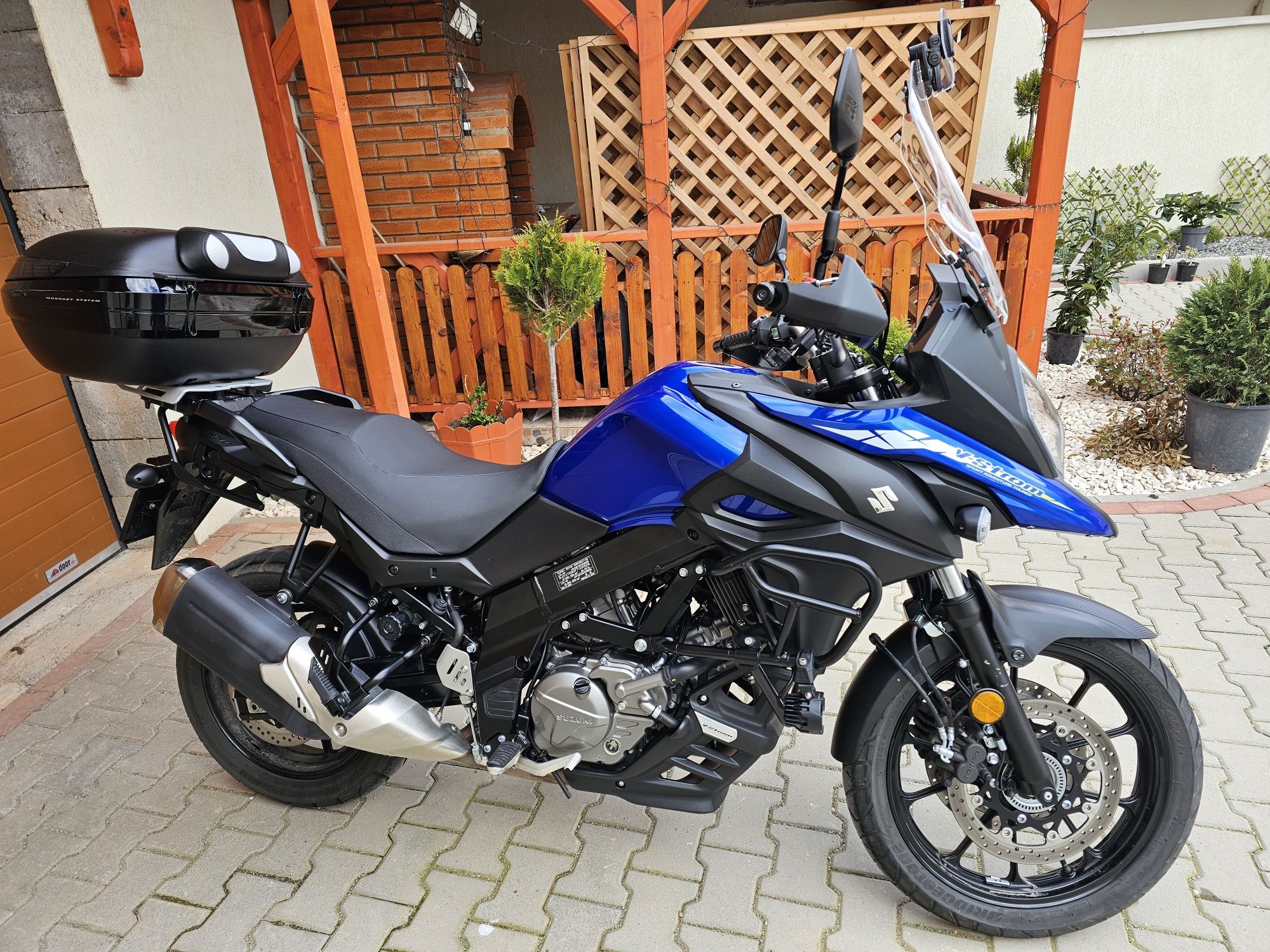 Suzuki VStrom 650 din 2023 Aiud • OLX.ro