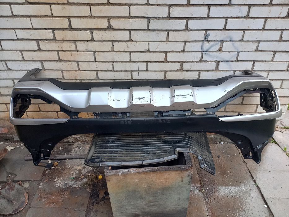 Бампер хундай спортейч