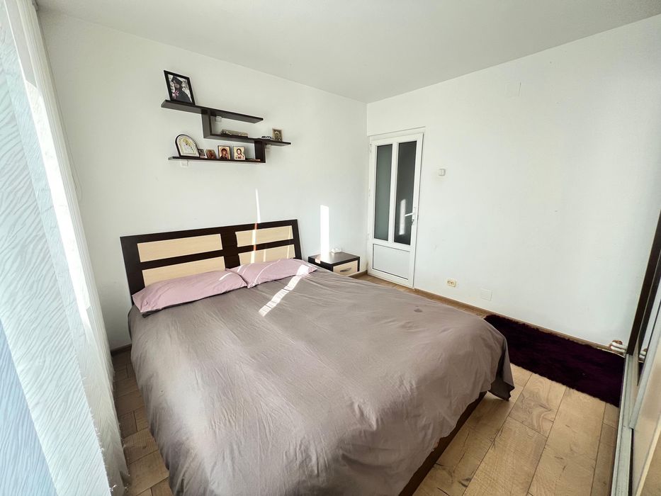 Vand apartament 2 camere decomandate !
