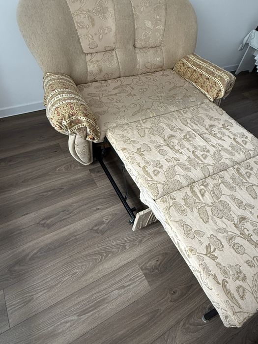 Диван 2 и 3 б/у.