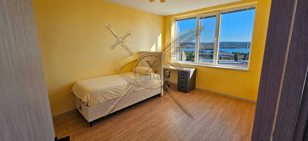 Дава се под наем Тристаен апартамент в Варна, Трошево - 114 кв.м за 1100 € - Снимка #4