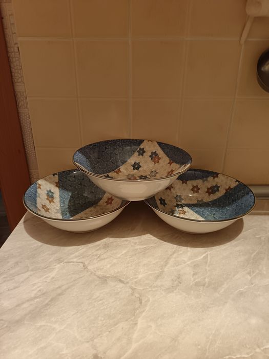 Кухонная посуда разная.