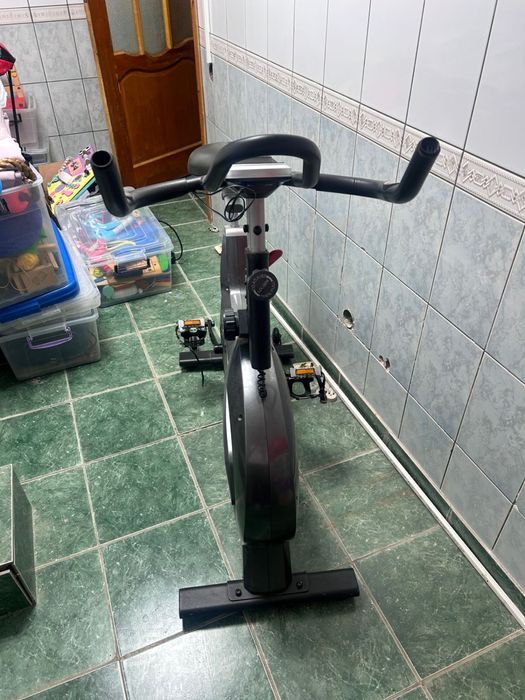 Велотренажер для спорта