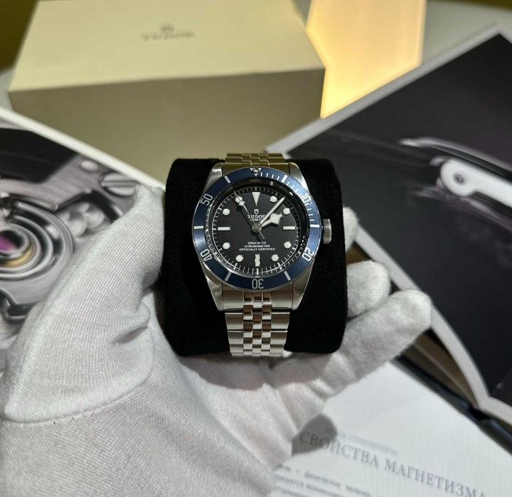 Часы Tudor Black Bay, 41 mm