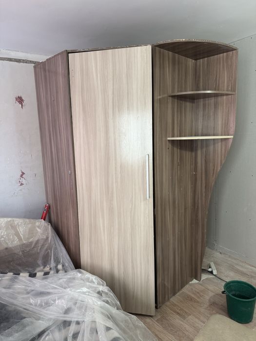 Шкаф для спальни или гостинной