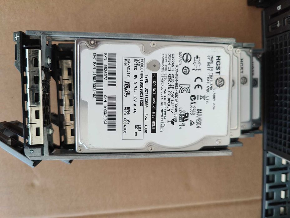 12 buc HDD sas 900G 10k in Dell caddy