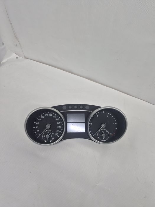 Щиток приборов Mercedes ML GL 164